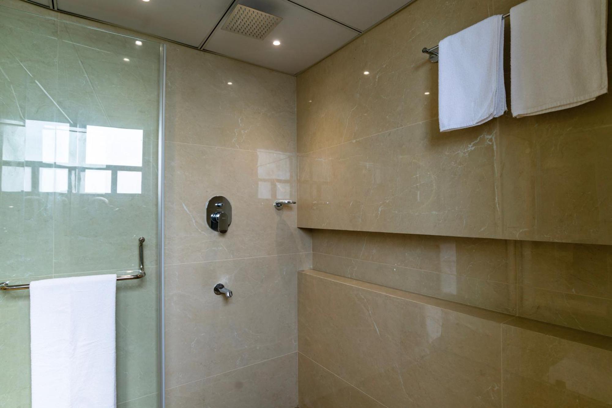 Ima House Hotel Kochi Екстериор снимка